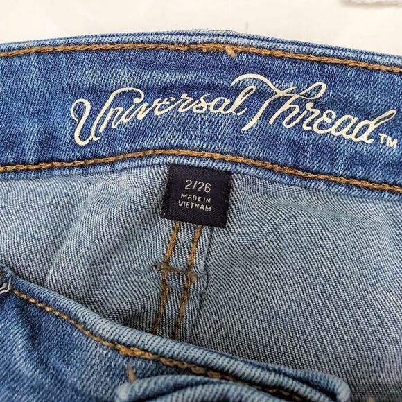 Universal Threads jean shorts duo - Picture 7 of 8